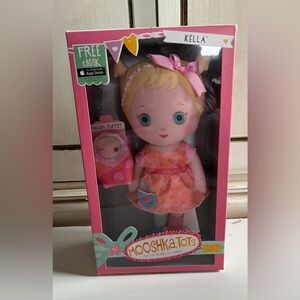 New Mooshka Tots Doll Kella With Finger Puppet soft fabric Machine washable rare